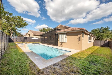 Villa ou maison à vendre à Palmetto Bay, Floride: 3 chambres, 111.11 m2 № 1972263 - photo 28
