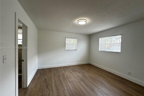 Apartamento en alquiler en Hallandale Beach, Florida, 2 dormitorios № 2073086 - foto 26