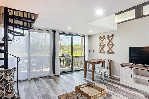 Condo in Crystal River, Florida, 1 bedroom  № 1690460 - photo 12