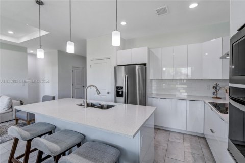 House in LaBelle, Florida 3 bedrooms, 139.63 sq.m. № 1749864 - photo 9