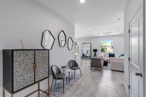 House in LaBelle, Florida 3 bedrooms, 139.63 sq.m. № 1749864 - photo 2