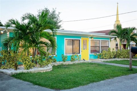 Villa ou maison à Safety Harbor, Floride 2 chambres, 84.54 m2 № 2095005
