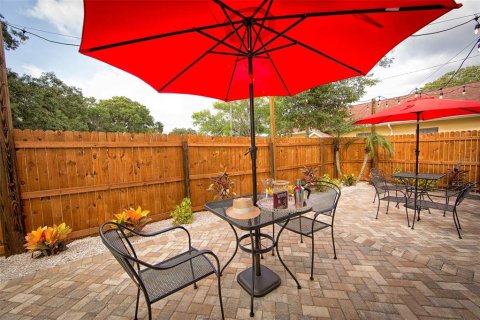 House in Safety Harbor, Florida 2 bedrooms, 84.54 sq.m. № 2095005 - photo 6