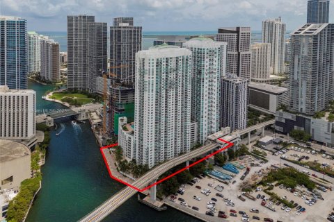 Condominio en venta en Miami, Florida, 1 dormitorio, 88.44 m2 № 1840896 - foto 5