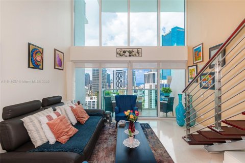 Condominio en venta en Miami, Florida, 1 dormitorio, 88.44 m2 № 1840896 - foto 12