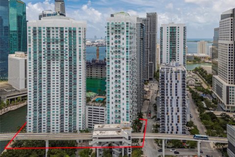 Condominio en venta en Miami, Florida, 1 dormitorio, 88.44 m2 № 1840896 - foto 3