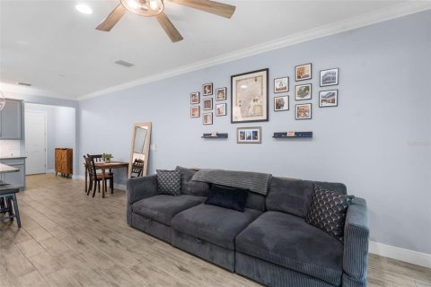 Touwnhouse à vendre à Tampa, Floride: 3 chambres, 159.42 m2 № 2203622 - photo 14
