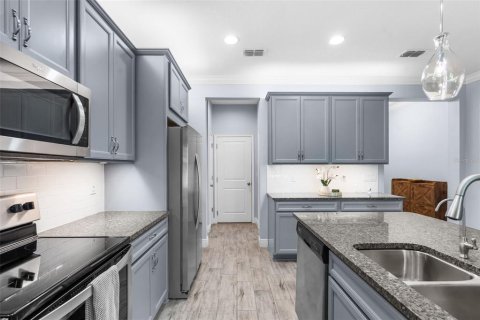 Touwnhouse à vendre à Tampa, Floride: 3 chambres, 159.42 m2 № 2203622 - photo 17