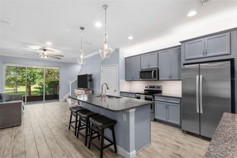Touwnhouse à vendre à Tampa, Floride: 3 chambres, 159.42 m2 № 2203622 - photo 2