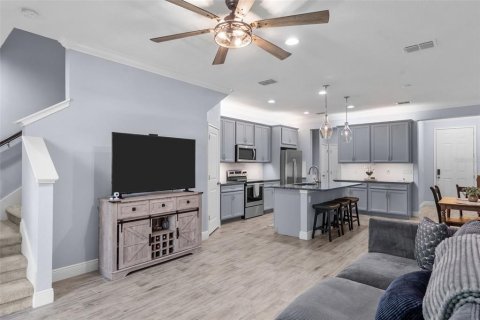 Touwnhouse à vendre à Tampa, Floride: 3 chambres, 159.42 m2 № 2203622 - photo 3