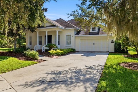 Casa en Brooksville, Florida 3 dormitorios, 296.27 m2 № 2377486
