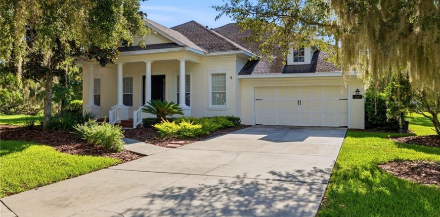 Casa en Brooksville, Florida 3 dormitorios, 296.27 m2 № 2377486