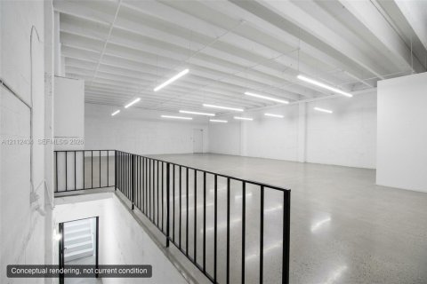 Commercial property in Miami, Florida № 2432933 - photo 3