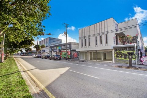 Commercial property in Miami, Florida № 2432933 - photo 10
