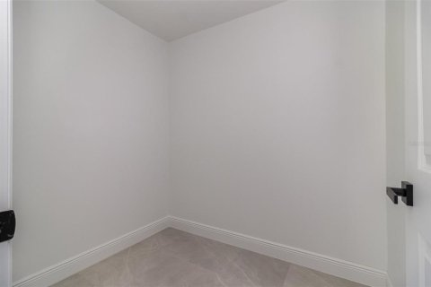 House in Palm Bay, Florida 4 bedrooms, 202.53 sq.m. № 1720891 - photo 29