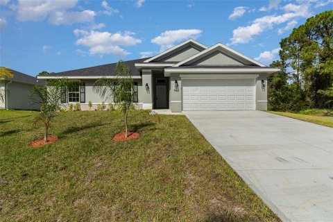 House in Palm Bay, Florida 4 bedrooms, 202.53 sq.m. № 1720891 - photo 5