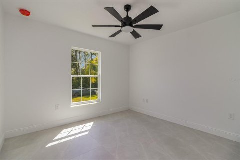 House in Palm Bay, Florida 4 bedrooms, 202.53 sq.m. № 1720891 - photo 25