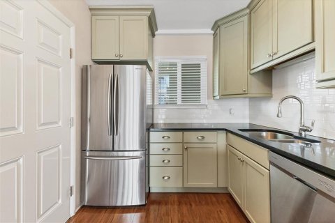 Condo in Sarasota, Florida, 2 bedrooms № 1907361 - photo 15