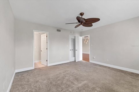 Condo in Sarasota, Florida, 2 bedrooms № 1907361 - photo 20