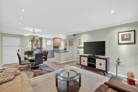 Condo in Wilton Manors, Florida, 2 bedrooms  № 1990502 - photo 2