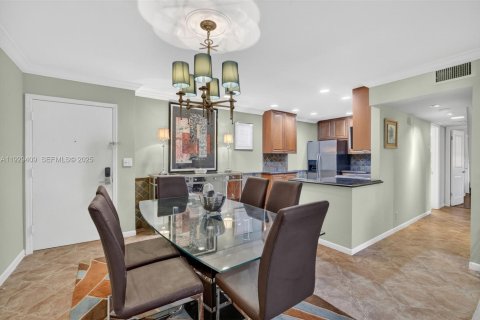 Condo in Wilton Manors, Florida, 2 bedrooms  № 1990502 - photo 16