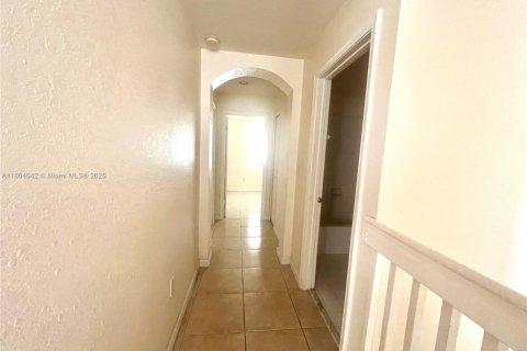 Touwnhouse à louer à Homestead, Floride: 3 chambres, 132.2 m2 № 1940873 - photo 16