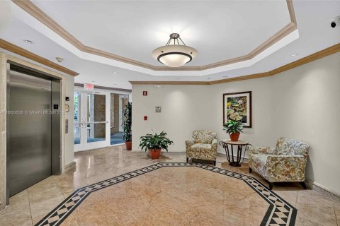 Купить кондоминиум в Ки-Бискейн, Флорида 2 спальни, 121.7м2, № 2014343 - фото 4