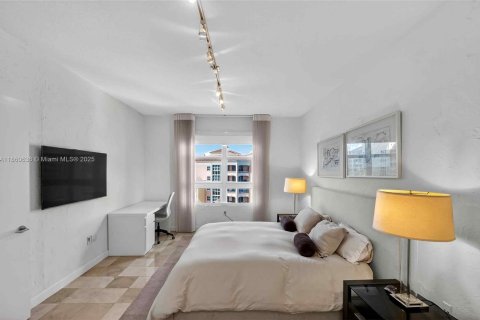 Купить кондоминиум в Ки-Бискейн, Флорида 2 спальни, 121.7м2, № 2014343 - фото 12