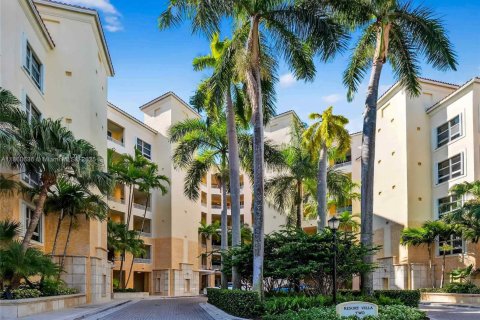 Кондоминиум с 2 спальнями в Ки-Бискейн, Флорида № 2014343