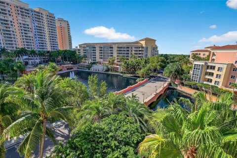 Купить кондоминиум в Ки-Бискейн, Флорида 2 спальни, 121.7м2, № 2014343 - фото 3