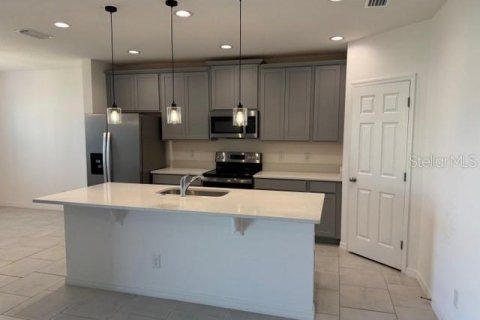House in Haines City, Florida 3 bedrooms, 150.87 sq.m. № 2211288 - photo 7