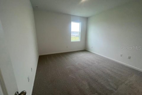House in Haines City, Florida 3 bedrooms, 150.87 sq.m. № 2211288 - photo 11