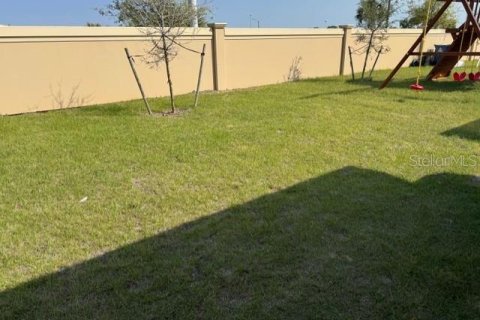House in Haines City, Florida 3 bedrooms, 150.87 sq.m. № 2211288 - photo 6
