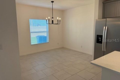 House in Haines City, Florida 3 bedrooms, 150.87 sq.m. № 2211288 - photo 9