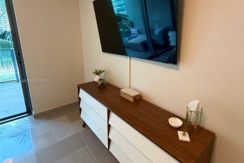 Copropriété à louer à Miami, Floride: 1 chambre, 75.25 m2 № 2283233 - photo 6