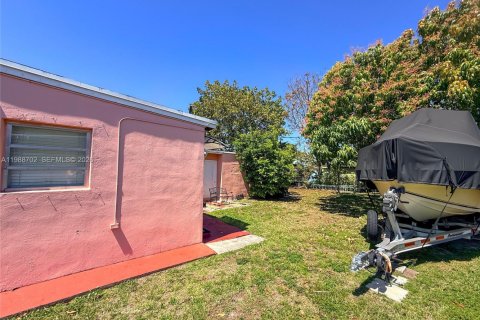 Купить виллу или дом в Майами, Флорида 3 спальни, 131.74м2, № 2051665 - фото 20