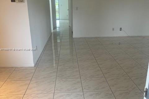 Copropriété à louer à Pembroke Pines, Floride: 2 chambres, 96.99 m2 № 1945042 - photo 16