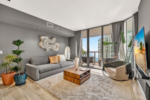 Condo in Miami, Florida, 2 bedrooms  № 1955148