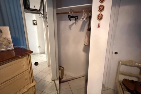 Купить виллу или дом в Майами, Флорида 4 спальни, 146.79м2, № 1978139 - фото 29