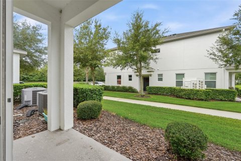 Adosado en venta en Winter Garden, Florida, 3 dormitorios, 171.31 m2 № 2315123 - foto 18