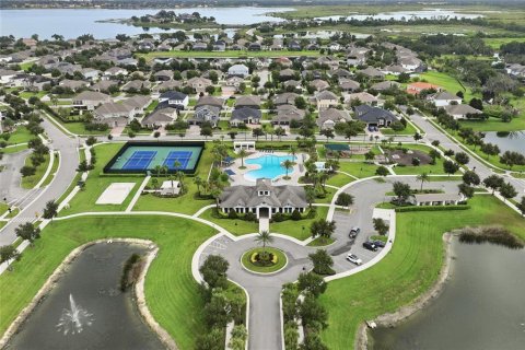 Adosado en venta en Winter Garden, Florida, 3 dormitorios, 171.31 m2 № 2315123 - foto 23