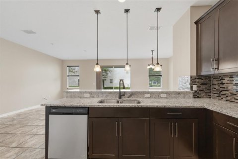 Adosado en venta en Winter Garden, Florida, 3 dormitorios, 171.31 m2 № 2315123 - foto 6
