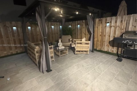 Adosado en venta en Homestead, Florida, 3 dormitorios, 123.65 m2 № 1931187 - foto 7