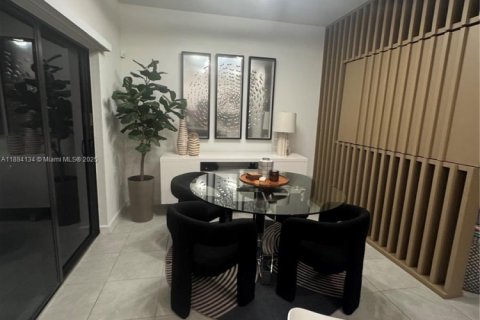 Adosado en venta en Homestead, Florida, 3 dormitorios, 123.65 m2 № 1931187 - foto 4