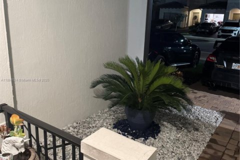 Adosado en venta en Homestead, Florida, 3 dormitorios, 123.65 m2 № 1931187 - foto 2