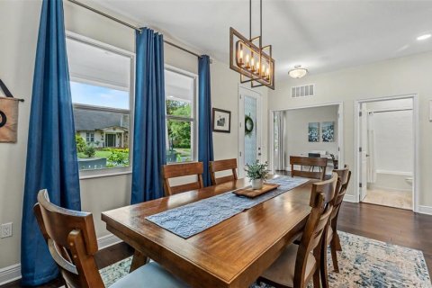 House in Lakeland, Florida 4 bedrooms, 211.07 sq.m. № 2195641 - photo 8