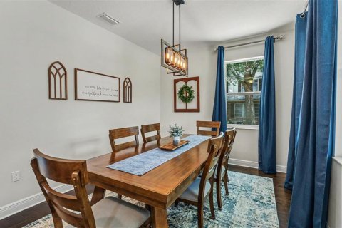 House in Lakeland, Florida 4 bedrooms, 211.07 sq.m. № 2195641 - photo 6