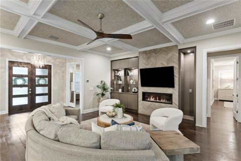 House in Tampa, Florida 5 bedrooms, 481.7 sq.m. № 2223433 - photo 8