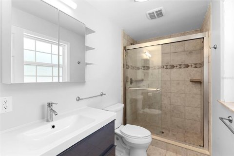 House in Maitland, Florida 4 bedrooms, 171.4 sq.m. № 1851389 - photo 26