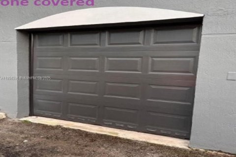 Снять в аренду кондоминиум в Пемброк-Пайнс, Флорида 2 спальни, 92.9м2, № 1952344 - фото 6